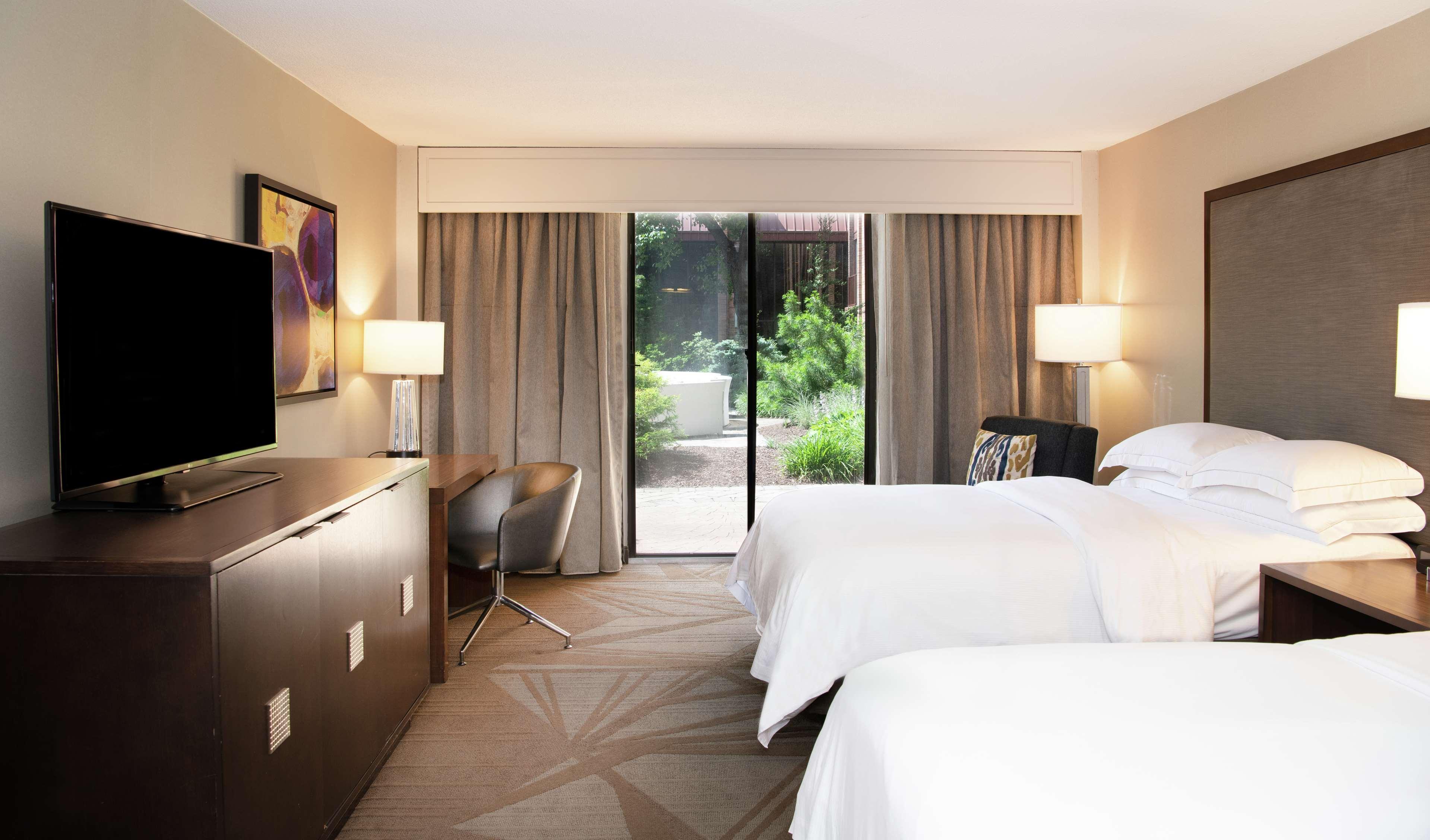 Hilton Parsippany Hotel Exterior photo