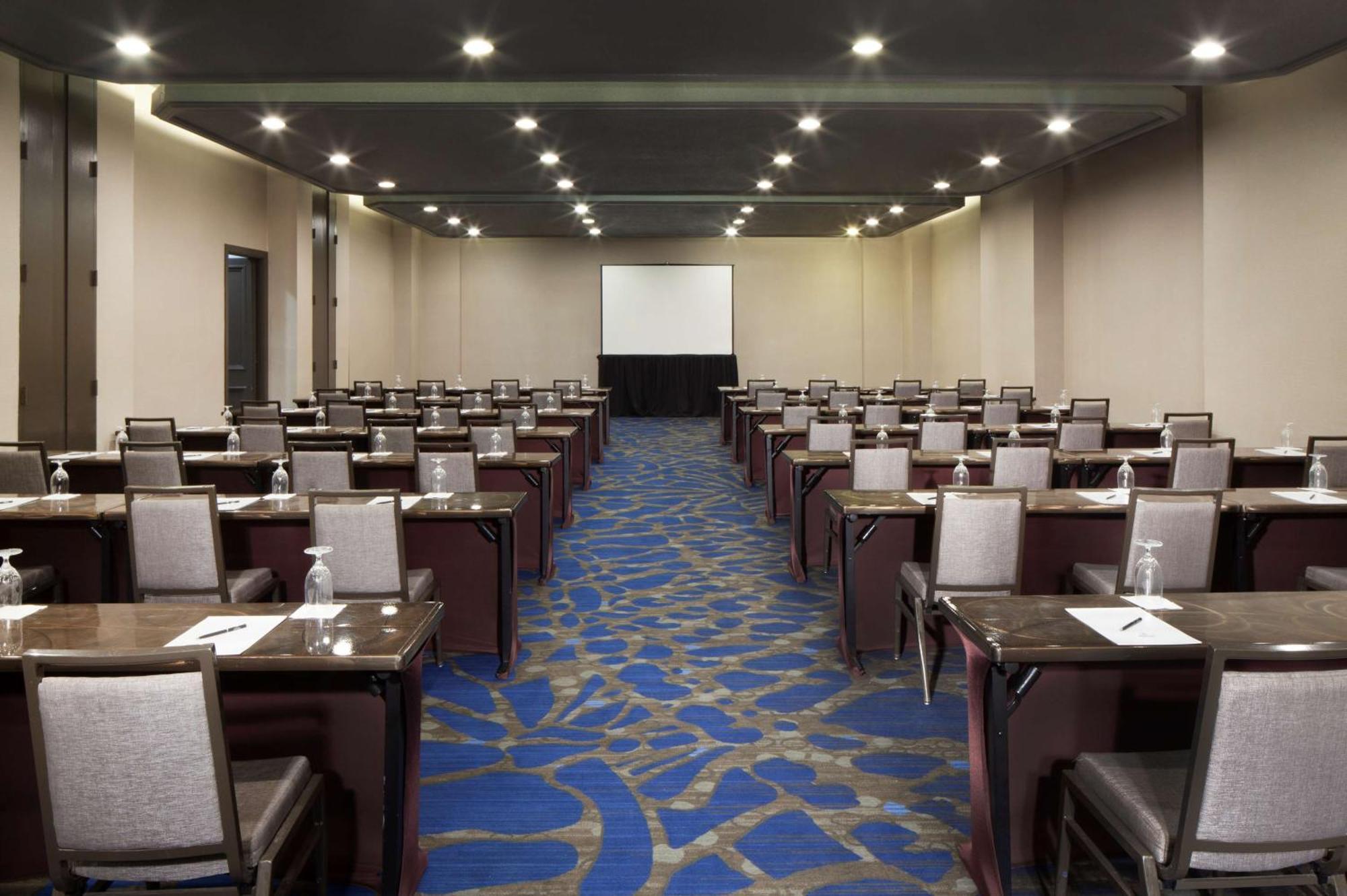 Hilton Parsippany Hotel Exterior photo